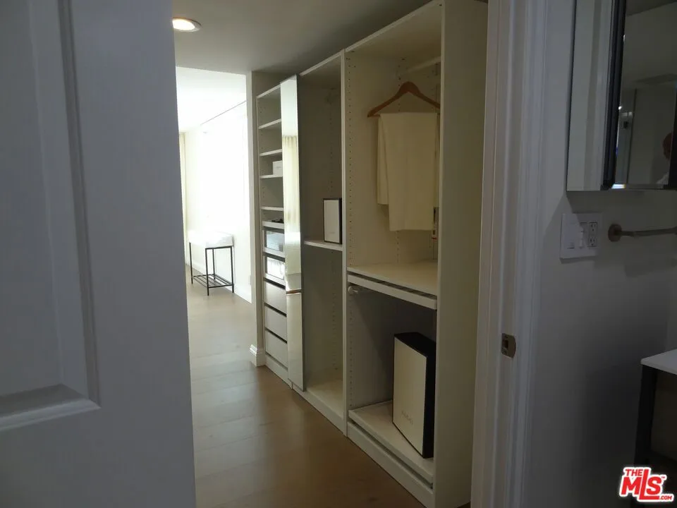 9950 Durant Drive 504, Beverly Hills, California 90212 home-pic-29